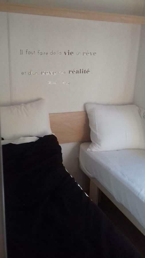 Chambres D'Hotes Elvire Et Laurent Barbey แซงต์-มารีย์-ดู-มองต์ ภายนอก รูปภาพ
